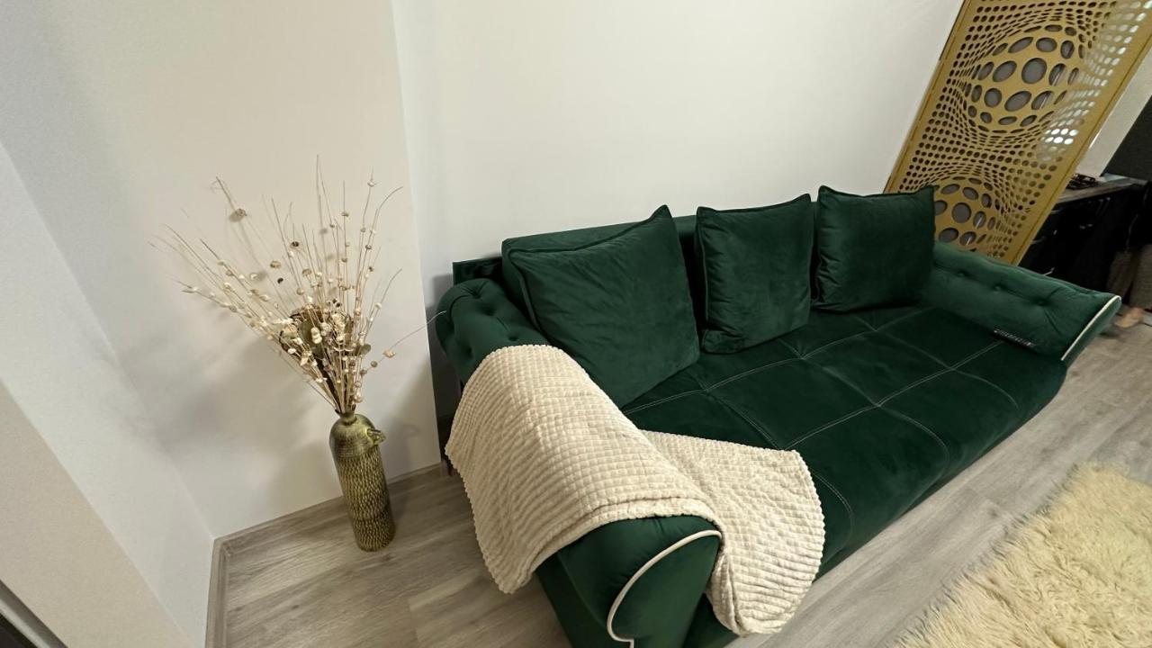 Apartament Lux Bacovia 2 Bacău Exterior foto