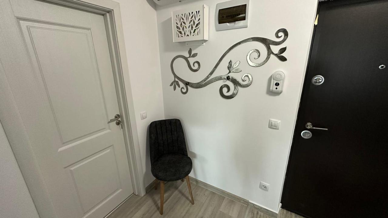 Apartament Lux Bacovia 2 Bacău Exterior foto