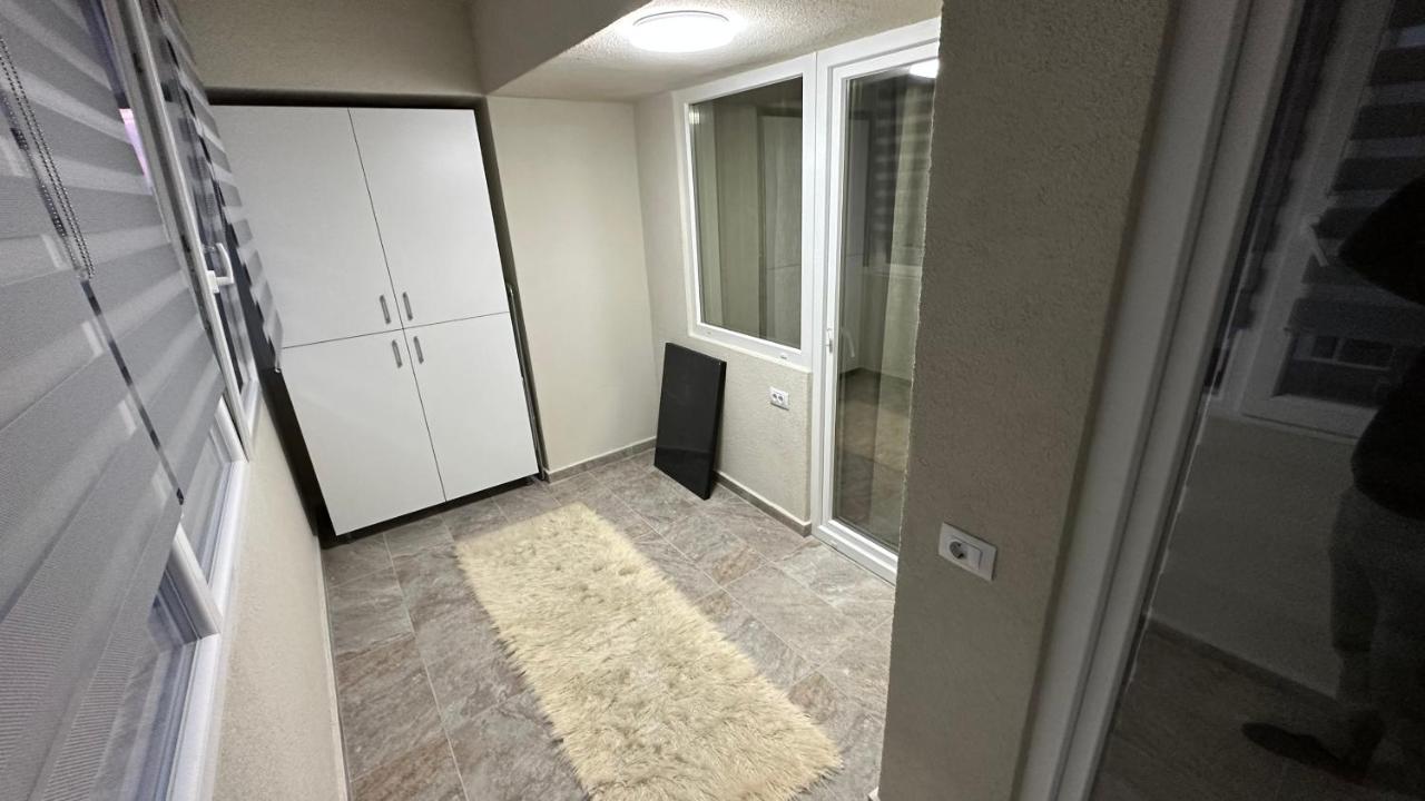 Apartament Lux Bacovia 2 Bacău Exterior foto