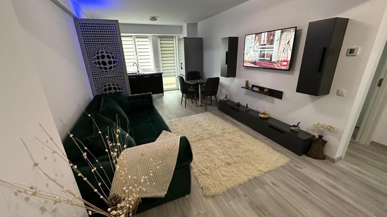 Apartament Lux Bacovia 2 Bacău Exterior foto